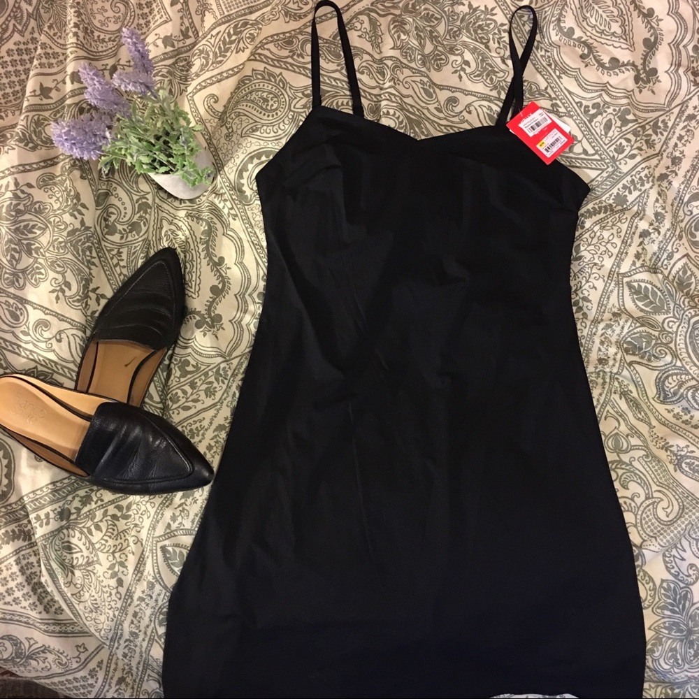 NWT Black SPANX Slip